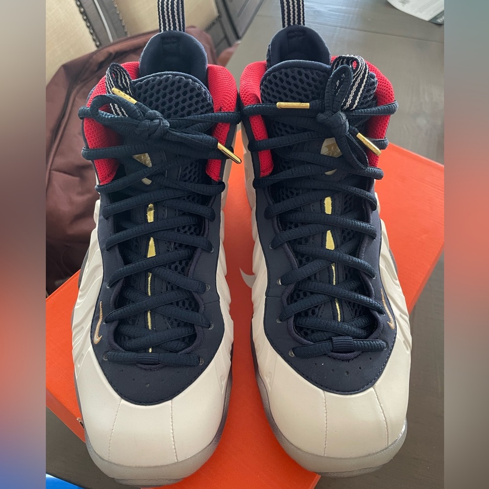 Nike Little Posite One
Boys' Grade School
